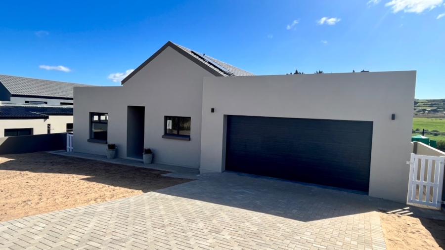 3 Bedroom Property for Sale in Reebok Western Cape